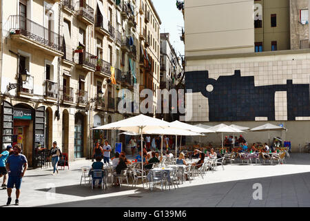 Plaça Dels Ángels vor MACBA, zeitgenössisches Kunstmuseum Barcelona. Barcelona, Katalonien, Spanien, Europa Stockfoto