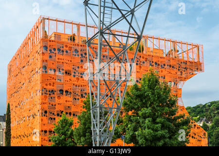 Orange Cube, La Confluence District, Lyon, Rhone, Frankreich Stockfoto