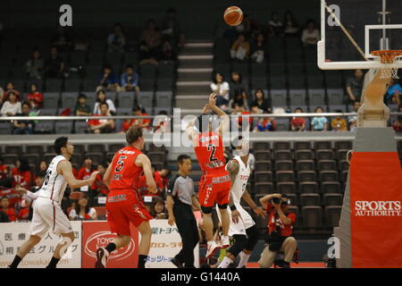 Arena Funabashi, Chiba, Japan. 7. Mai 2016. Yuki Togashi (Jets), 7. Mai 2016 - Basketball: Nationale Basketball-Liga "NBL" 2015-2016 zwischen Chiba Düsen 54-83 TOYOTA ALVARK TOKYO in der Arena Funabashi, Chiba, Japan. © AFLO SPORT/Alamy Live-Nachrichten Stockfoto