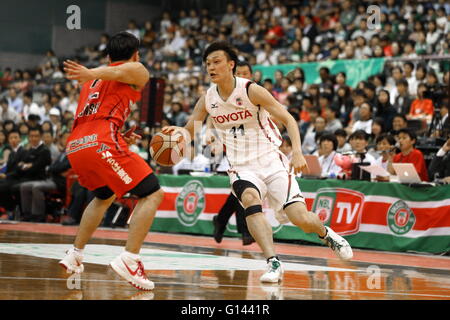 Arena Funabashi, Chiba, Japan. 7. Mai 2016. Naoki Uto (ALVARK), 7. Mai 2016 - Basketball: Nationale Basketball-Liga "NBL" 2015-2016 zwischen Chiba Düsen 54-83 TOYOTA ALVARK TOKYO in der Arena Funabashi, Chiba, Japan. © AFLO SPORT/Alamy Live-Nachrichten Stockfoto