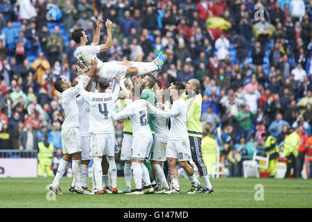 Madrid, Spanien. 8. Mai 2016. Alvaro Arbeloa (Verteidiger; Real Madrid) in Aktion während der La Liga-Spiel zwischen Real Madrid und Valencia im Santiago Bernabeu auf 8. Mai 2016 in Madrid Credit: Jack Abuin/ZUMA Draht/Alamy Live News Stockfoto