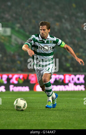 Portugal, Lissabon, kann 07,2016 - Sport-V. SETÚBAL - Adrien Silva, Sporting Spieler, während der portugiesischen Fußball-Liga-match zwischen Sporting und V. Setúbal in Lissabon, Portugal. Foto: Bruno de Carvalho/ImagesPic Stockfoto