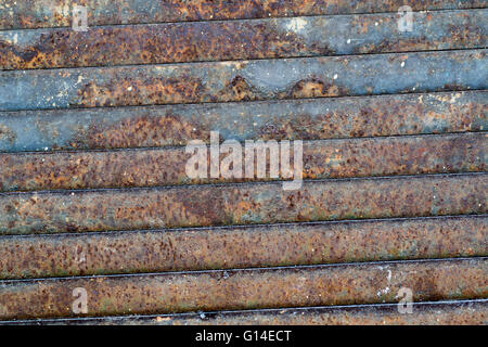 Alte profiliert rostige lackiertem Stahlblech Textur Stockfoto