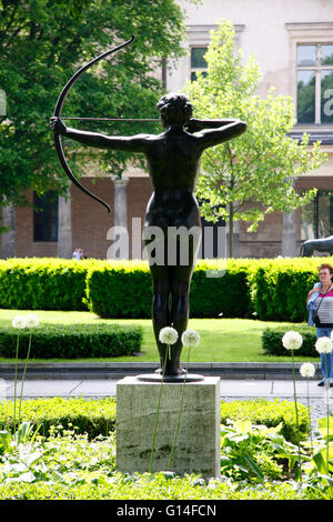 Skulptur Vor der Alten Nationalgalerie, Berlin-Mitte. Stockfoto