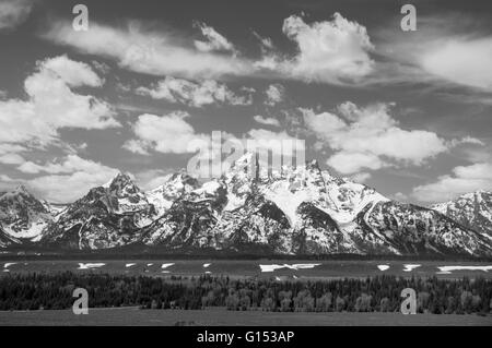 Teton Range, Grand-Teton-Nationalpark, Wyoming, USA: schwarz und weiß Stockfoto