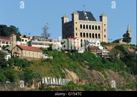 Madagaskar Stadt Antananarivo, "Palast der Königin" nach Königin Ranavalona I oder Rova von Antananarivo ist ein königlicher Palast Komplex, der als die ehemalige Residenz und Hauptstadt der Herrscher des Königreichs Madagaskar im 17. und 18. Jahrhundert und dem Königreich Madagaskar im 19. Jahrhundert MADAGASKAR Hauptstadty Antananarivo, Koeniglicher Palast diente Stockfoto