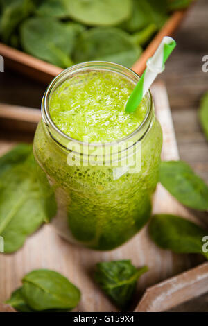 Frischen grünen smoothie Stockfoto