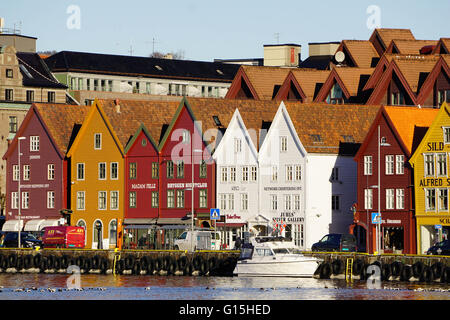 Traditionelle hölzerne hanseatischer Kaufleute Bauten von Bryggen, UNESCO, im Hafen, Bergen, Hordaland, Norwegen Stockfoto