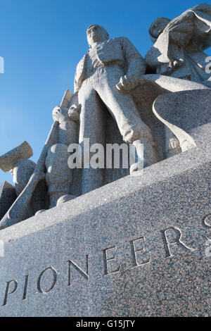 Statue am Boom Island Park, Downton Minneapolis, Minnesota, Vereinigte Staaten von Amerika, Nordamerika-Pioniere Stockfoto