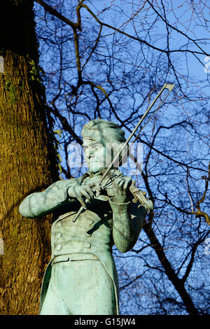 OLE Bulls Statue Mann spielen Violine, Bergen, Norwegen, Skandinavien, Europa Stockfoto