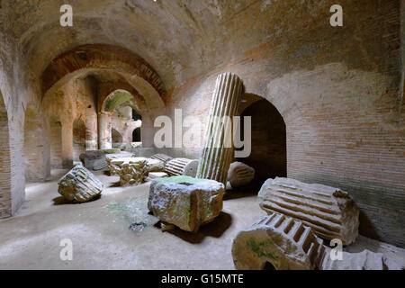 Den Untergrund von Flavian Amphitheater, das drittgrößte römische Amphitheater in Italien, Pozzuoli, Neapel, Kampanien, Italien Stockfoto