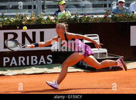 Rom, Italien. 09. Mai, 2016.Sara Errani während der ersten Vorrundenspiel des Italian Open Tennis BNL2016-Turnier gegen auf dem Foro Italico in Rom, 9. Mai 2016 Credit: Agnfoto/Alamy Live-Nachrichten Stockfoto