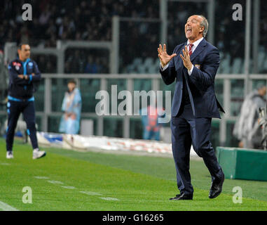 Turin, Italien. 8. Mai 2016. Giampiero Ventura Gesten während der Fußball-Serie A-match zwischen Torino FC und SSC Napoli SSC Napoli gewinnt 2: 1 gegen den FC Turin. © Nicolò Campo/Pacific Press/Alamy Live-Nachrichten Stockfoto