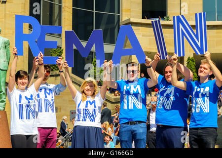 Glasgow, Schottland. 10. Mai 2016. Die schottischen Kampagne "Bleiben" in der Europäischen Union begann heute mit einer Demonstration in Buchanan Street, Glasgow City Centre vor der Volksabstimmung am 23. Juni 2016 Credit: Findlay/Alamy Live News Stockfoto