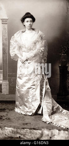 Mrs-Taft in Filipina Kostüm. Helen Louise Herron "Nellie" Taft (2. Juni 1861 - 22. Mai 1943) war die Ehefrau von Taft und die First Lady der Vereinigten Staaten von 1909 bis 1913. Nellie am Cincinnati College of Music studierte und lehrte scho Stockfoto