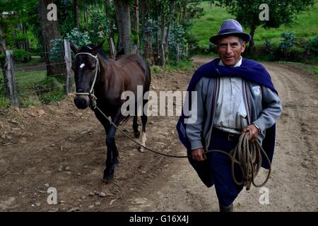 Viehzüchter in Pulun "Las Huaringas" - HUANCABAMBA... Abteilung von Piura. Peru Stockfoto