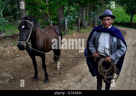 Viehzüchter in Pulun "Las Huaringas" - HUANCABAMBA... Abteilung von Piura. Peru Stockfoto