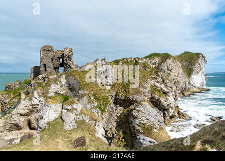 Kinbane Head und Castle, Co. Antrim, Nordirland. Stockfoto