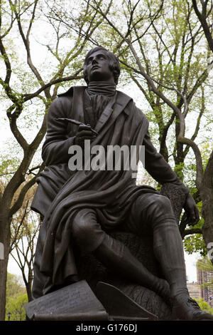 Statue von Robert Burns, modelliert von Sir John Steell, am Central Park in New York City, USA. Stockfoto