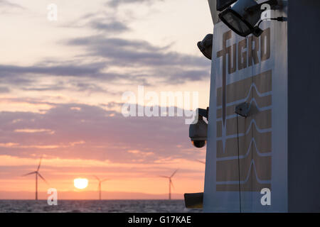 Morgen auf einem Fugro Schiff arbeiten am Walney Erweiterung Offshore-Windpark im Vereinigten Königreich Stockfoto