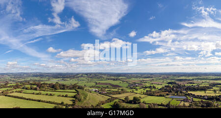 Panoramablick auf der Somerset Levels von der Spitze des Glastonbury Tor Stockfoto