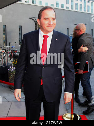 STEFAN LÖFVÉN schwedischen Ministerpräsidenten auf dem Weg zum Wahlkampf im schwedischen Fernsehen anstreben Stockfoto