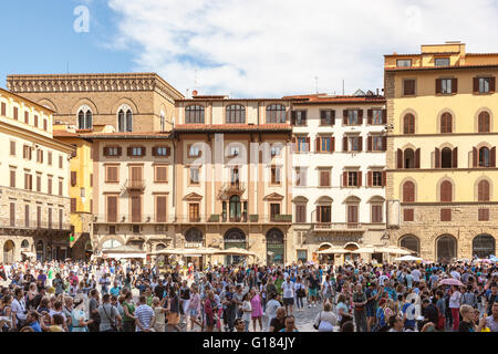 Touristen auf der Piazza Della Signoria, Florenz, Toskana, Italien Stockfoto