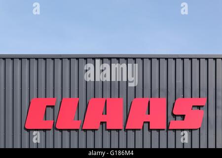 CLAAS-Logo an der Wand Stockfoto