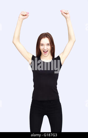 Porträt der glückliche Frau in schwarz Stockfoto