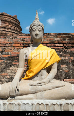 Buddha-Statue im Wat Yai Chai Mongkons Tempel in Ayutthaya, Thailand Stockfoto
