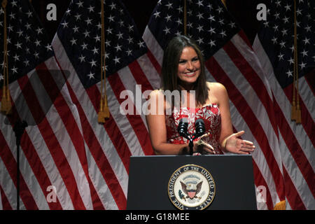 New York, New York, USA. 10. Mai 2016. Hargitays freudige Herzstiftung ehrt Vizepräsident Joseph Biden auf freudige Revolution-Gala in New York City. Bildnachweis: Bruce Cotler/Globe Fotos/ZUMA Draht/Alamy Live-Nachrichten Stockfoto