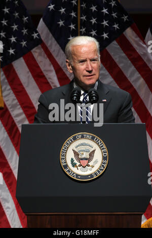 New York, New York, USA. 10. Mai 2016. Hargitays freudige Herzstiftung ehrt Vizepräsident Joseph Biden auf freudige Revolution-Gala in New York City. Bildnachweis: Bruce Cotler/Globe Fotos/ZUMA Draht/Alamy Live-Nachrichten Stockfoto