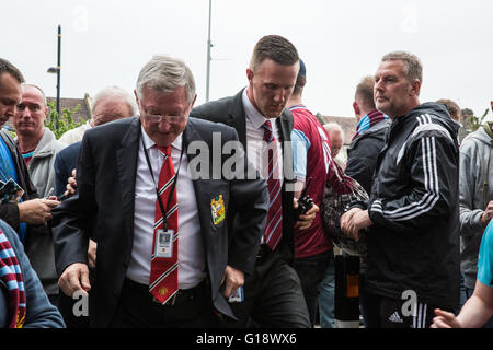 London, UK. 10. Mai 2016. Sir Alex Ferguson, Trainer von Manchester United von 1986 bis 2013 kommt für das letzte match jemals im Boleyn Ground. Stockfoto