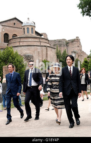 Rom 11. Mai 2016. Prinz und Prinzessin Akishino von Japan besuchen den Kaiserforen. Foto Samantha Zucchi Insidefoto Stockfoto