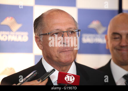 SAO PAULO, Brasilien - 11.05.2016: Graduierung 2811 Soldaten der SP PM - Pressekonferenz der Gouverneur Geraldo Alckmin nach der Abschlussfeier der 2.811 PM SP Soldaten im Anhembi Sambadrome statt. (Foto: Ricardo Moreira / FotoArena) Stockfoto