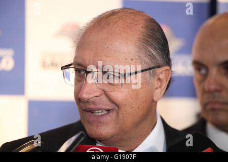 SAO PAULO, Brasilien - 11.05.2016: Graduierung 2811 Soldaten der SP PM - Pressekonferenz der Gouverneur Geraldo Alckmin nach der Abschlussfeier der 2.811 PM SP Soldaten im Anhembi Sambadrome statt. (Foto: Ricardo Moreira / FotoArena) Stockfoto