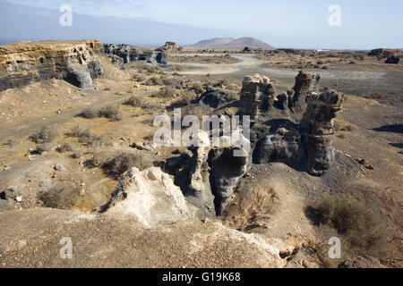 Vulkanische Erscheinungen in der Landschaft in der Nähe von Costa Teguise, Lanzarote Stockfoto