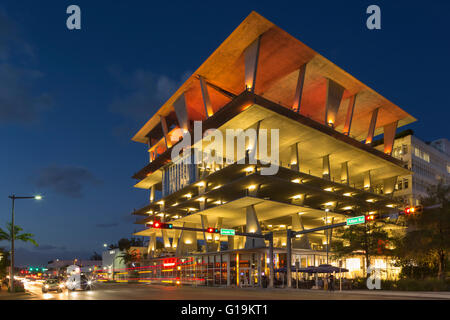 1111 LINCOLN ROAD MULTI LEVEL PARKPLATZ GARAGE (© HERZOG & DE MEURON 2010) SOUTH BEACH MIAMI BEACH FLORIDA USA Stockfoto