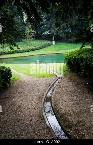 Rill Rousham Haus und Garten, Oxfordshire, England Stockfoto