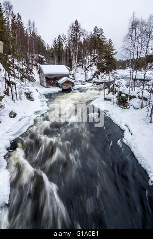 Myllykoski Stromschnellen in Kuusamo, Finnland. Stockfoto