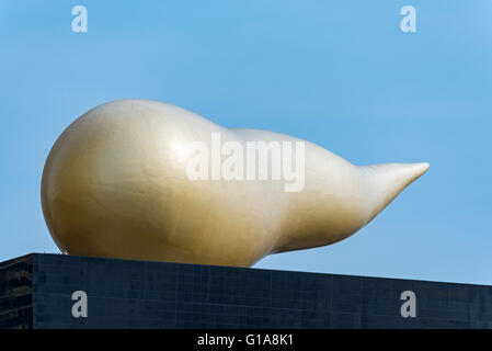 Asahi-Flamme (Flamme d ' or) Skulptur, Tokyo, Japan Stockfoto