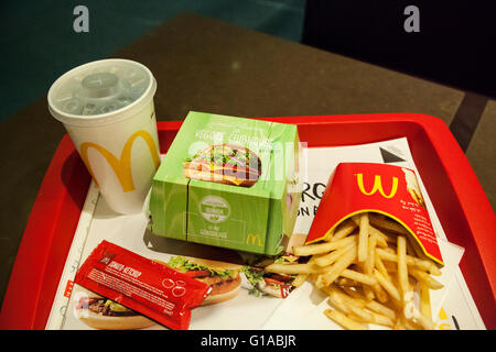 Veggie-Clubhaus-Burger bei Mc Donalds in Deutschland Stockfoto