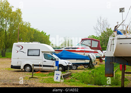 Romahome 25 geparkt auf Tollesbury Camping Marina in der Nähe von Maldon, Essex, England UK Stockfoto