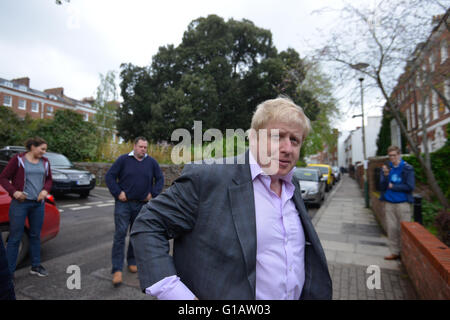 BORIS JOHNSON trifft TIM MARTIN am Tag der Brexit Ankündigung, Boris wird nach einer Reihe von Spenden von Tim Martin an die konservative Partei Premierminister Stockfoto