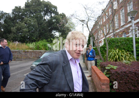 BORIS JOHNSON trifft TIM MARTIN am Tag der Brexit Ankündigung, Boris wird nach einer Reihe von Spenden von Tim Martin an die konservative Partei Premierminister Stockfoto