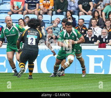 Ricoh Arena in Coventry, UK. 7. Mai 2016. Aviva Premiership. Wespen im Vergleich zu London Iren. Ofisa Treviranus in Aktion für Iren. © Aktion Plus Sport/Alamy Live-Nachrichten Stockfoto