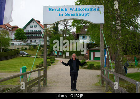 Seeshaupt, Deutschland. 10. Mai 2016. Dpa exklusiv - Tico Torres, Schlagzeuger der Gruppe Bon Jovi, abgebildet in Seeshaupt, Deutschland, 10. Mai 2016. Foto: Ursula Düren/Dpa/Alamy Live News Stockfoto