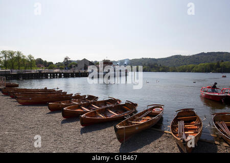 Lake Windermere 12. Mai 2016 UK Wetter. Sonnigen Tag am Lake Windermere in Bowness Bay Credit: Gordon Shoosmith/Alamy Live News Stockfoto