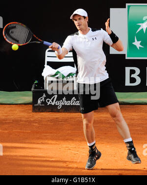 Rom, Italien. 12. Mai 2016. BNL-Tennis-Turnier. Andy Murray (GBR) gegen Jeremy Chardy (FRA). Andy Murray kehrt © Action Plus Sport/Alamy Live News Stockfoto