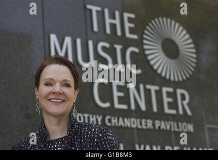 Los Angeles, Kalifornien, USA. 13. April 2016. Rachel Moore, Präsident und CEO von The Music Center. © Ringo Chiu/ZUMA Draht/Alamy Live-Nachrichten Stockfoto